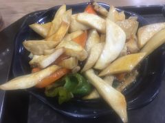 杏鲍菇炒肉片-小梅园饭堂(东方路店)