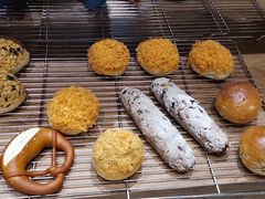 -沁屋面包店(人民东路店)