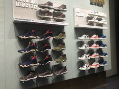 -Air Jordan(世贸天阶店)