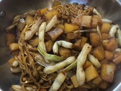 -内蒙焖面大盆骨餐馆(山大路店)