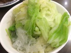 焯白菜粉丝-老爆肚满五香烧牛羊肉