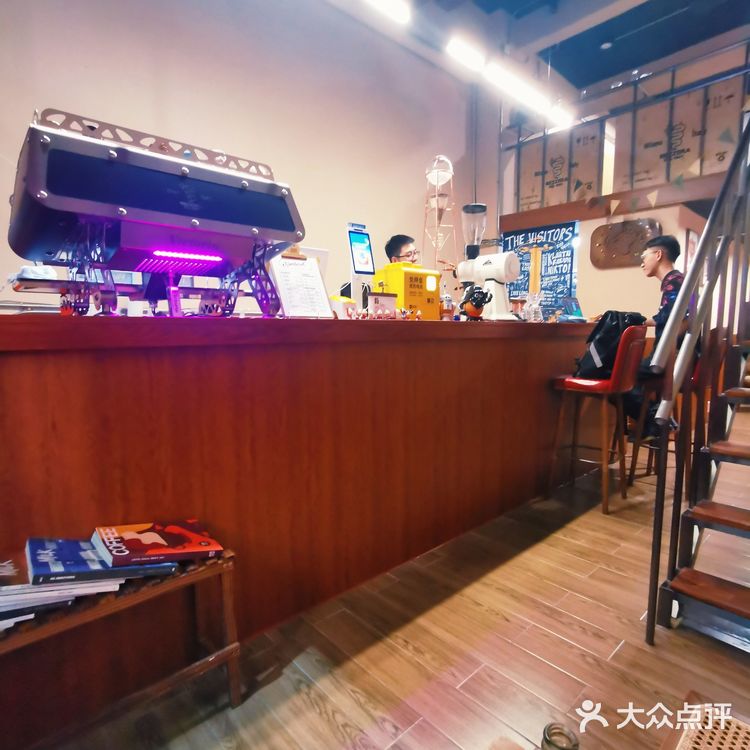 藏在居民楼下的6号咖啡店