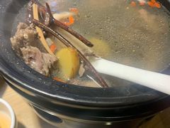 草根水鸭汤-炊烟·山房菜