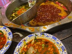 -重庆风光老灶火锅城(同德广场店)