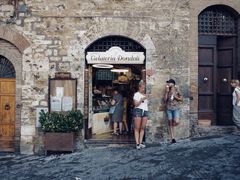 -Gelateria Dondoli