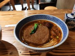 -沪西老弄堂面馆(定西路店)