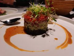 牛肉塔塔配牛油果黑橄榄酱-Solo(衡山路店)