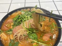 -肥汁米蘭香港米线(长宁来福士店)