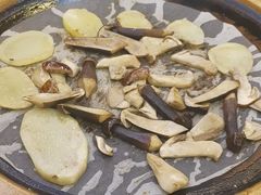 -阿昌白族石板烧·菌锅(大理古城店)