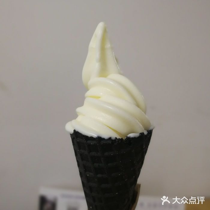 城市咖啡(都正街店)竹炭酸奶甜筒图片