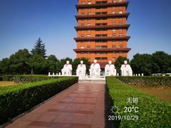 -华西龙希大酒店旅游观光区