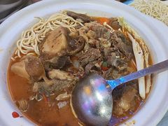 -霄汉牛三鲜湖北砂锅菜(万松园2店)