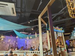 大堂-胖老汉椒麻鸡清真新疆菜(西御街店)