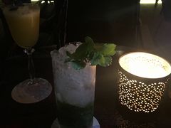 -饮湖威士忌鸡尾酒吧