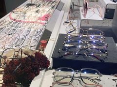 -宏宇眼镜蔡司依视路折扣店(兆佳眼镜城店)