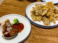 -东来菜馆•手抓海鲜家常菜•海鲜锅贴(鸽子窝店)