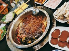 -重庆风光老灶火锅城(同德广场店)