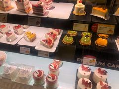 -巴黎贝甜(大宁国际商业广场店)