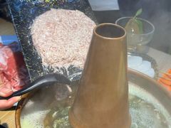 -洞庭洲·防空洞火锅·铜锅涮肉·烧烤(新百广场店)