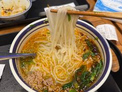 -云阿蛮云南生烫牛肉米线(奉贤路店)