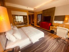 -青岛富力艾美酒店