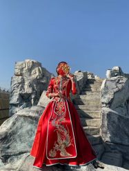 -衣贝姿婚纱礼服馆