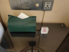 -珠海棕泉水疗酒店(拱北口岸高铁站店)