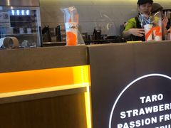 -CoCo都可(银泰店)