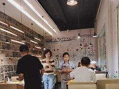 -莲餐厅·湖北菜·潜江小龙虾店(愚园路店)