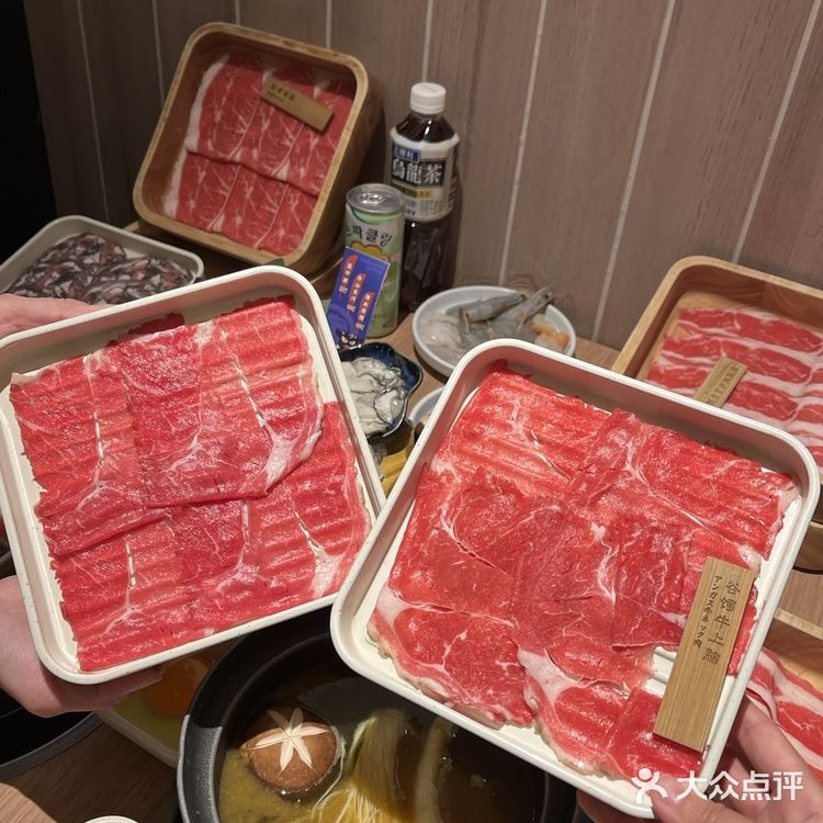 哇哇哇,老板请客 今天部门的人聚餐