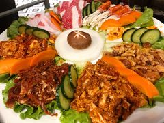 -三国惹火烤肉·中日韩烤肉集合店(百草路店)