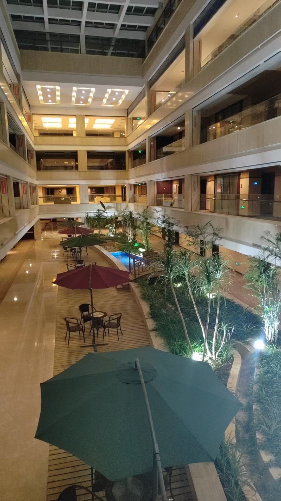 蓬莱华玺大酒店