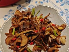 -卢大鲜鱼头捞饭(美利广场店)