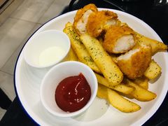 -HELLO 27 意面·沙拉·帕尼尼