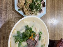 -吕记清真美食城(永兴服装街店)