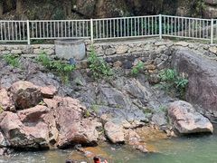 -安吉龙王山峡谷漂流