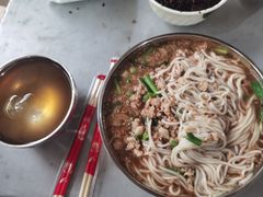 -正宗杨记普洱酸醋米线(总店)