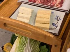 蔬菜拼盘-毛辣果·贵州红酸汤牛肉火锅(西单店)