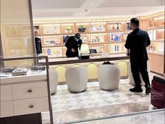 -茂昌眼镜(南京东路店)
