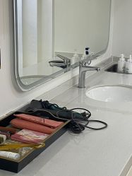 -亿美医疗美容·半岛大超炮官方授权店