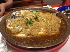 老实人酱椒鱼头-蜀香格格•剁椒鱼头(龙西店)