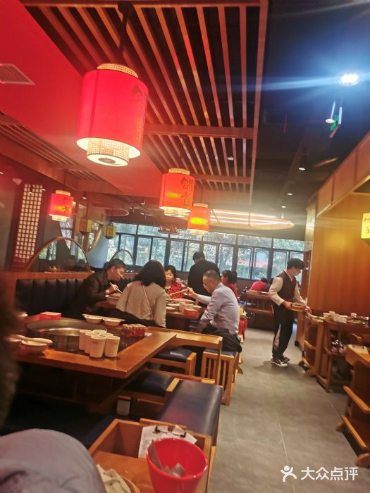 锅首鲜品火锅(鸳鸯店)大堂图片