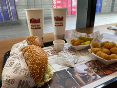 -The Habit Burger Grill 哈比特汉堡(世博店)