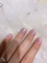 -微微日式美睫美甲