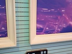 -自由港KTV(王子公主金平店)