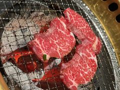 -山川小町·极番烧肉(新地假日广场店)