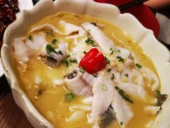 -肆海小川菜酒馆Wine Bistro (青年路店)