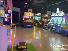 -奇奇乐园(上海仲盛世界商城店)