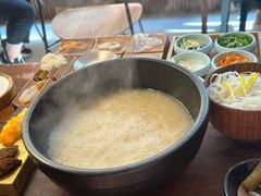 -银米·云南传统过桥米线(双廊黑金冠店)