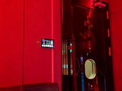 -唯爱KTV聚会餐厅(仙林东城汇店)